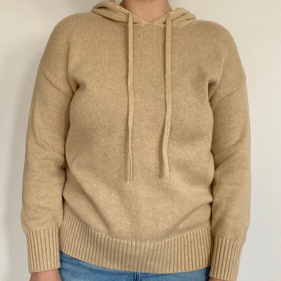NWT Gap Tan Hooded Sweater with Relaxed Fit - Picture 1 of 5
